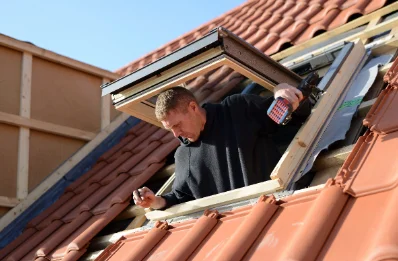 Pose de fenêtres de toit Velux à Saint-Hilaire-le-Châtel